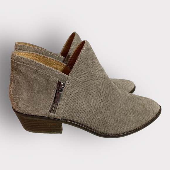 Lucky Brand Shoes - Lucky Brand Sz 9.5 Perforated Suede Ankle Booties Double Zip